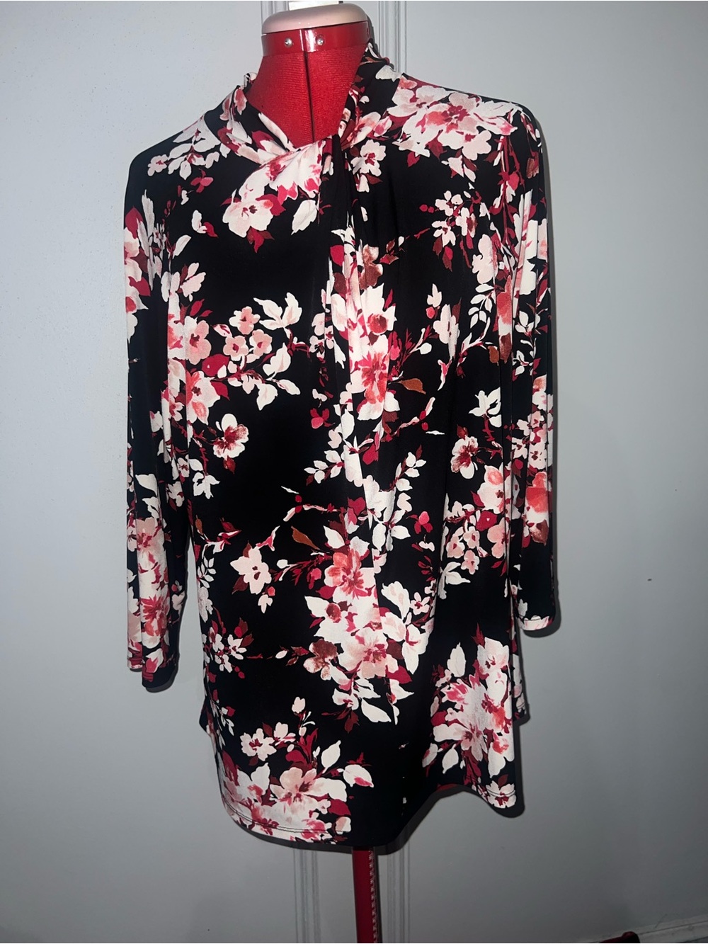 Liz Claiborne Career Black Floral knot Neck Blouse Pink Cream Flower XXL P